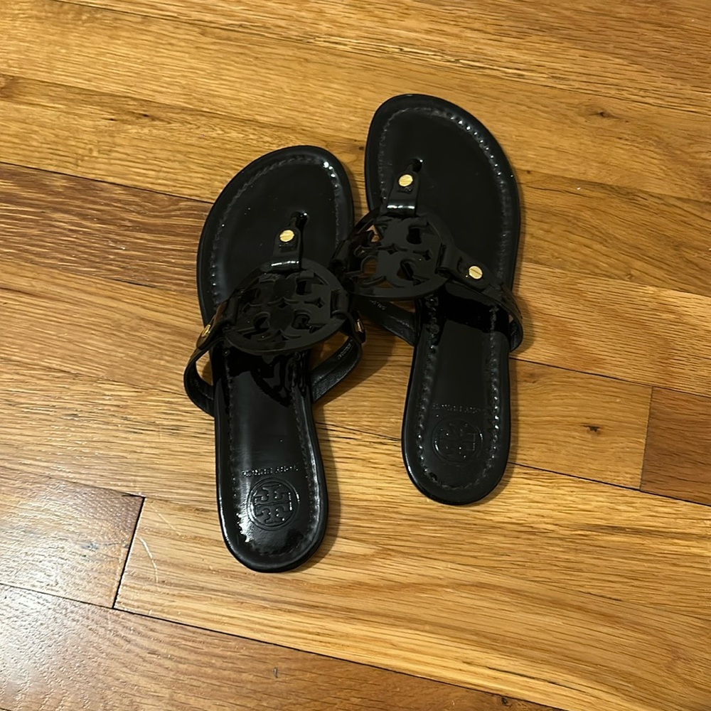 Size 6 Tory Burch black sandals